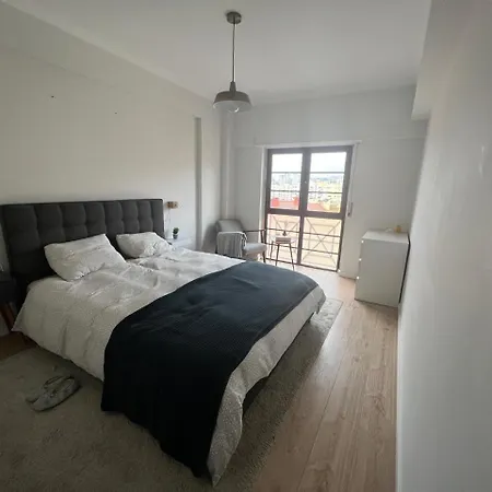 Family Friend Full Space In Odivelas (Lisbon)